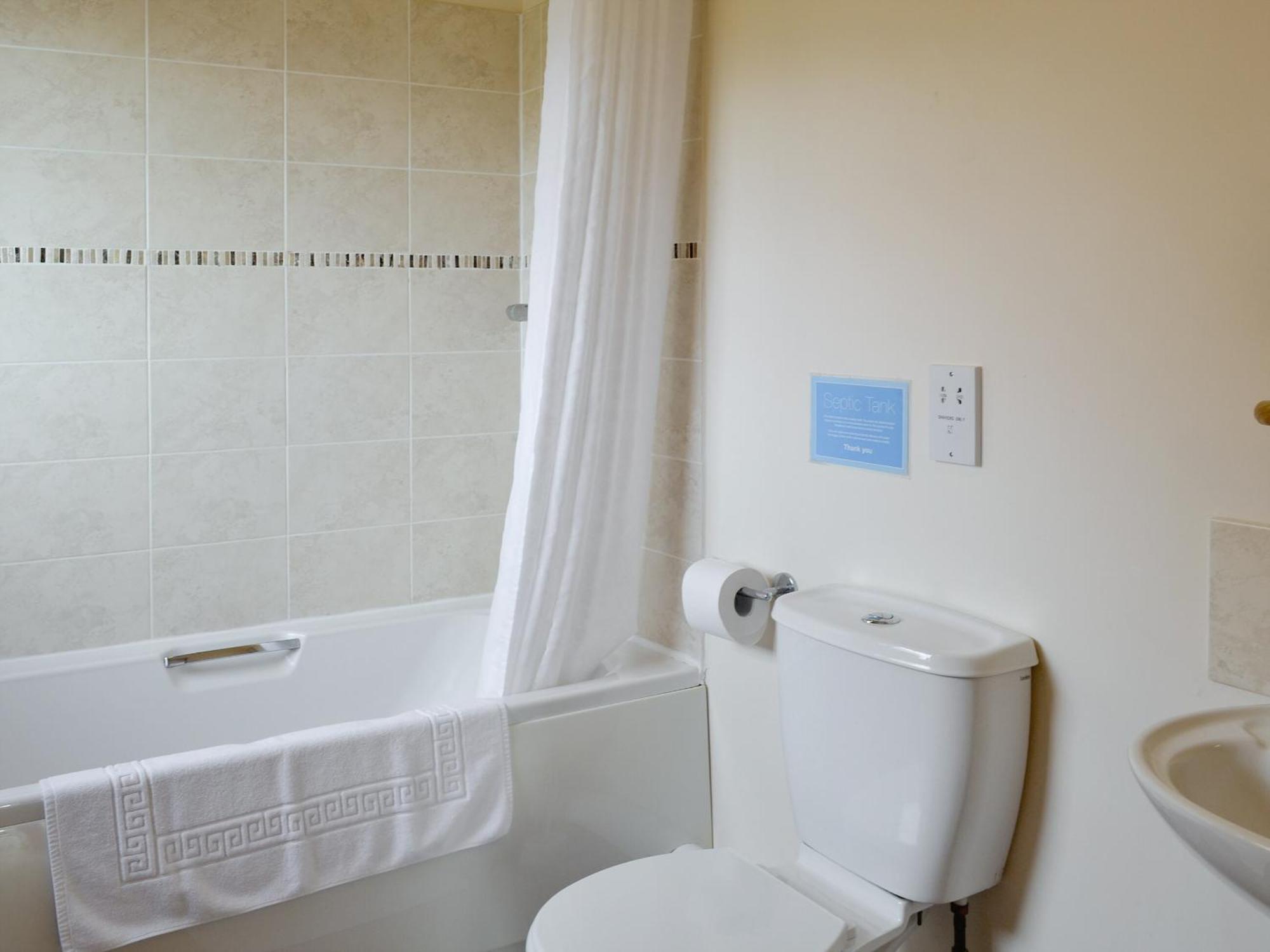 Kingfisher - 25114 Holiday home *